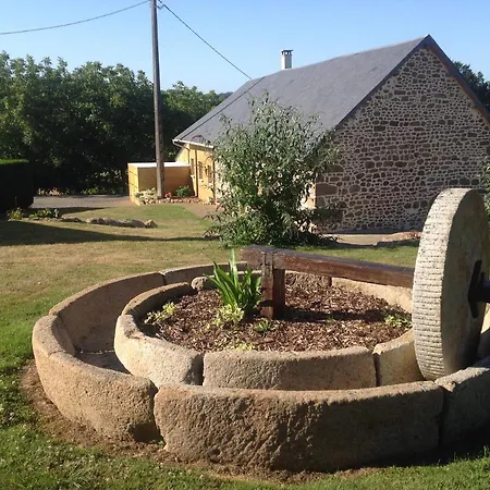 بيت ضيافة Les Rocailles La Foret-Auvray